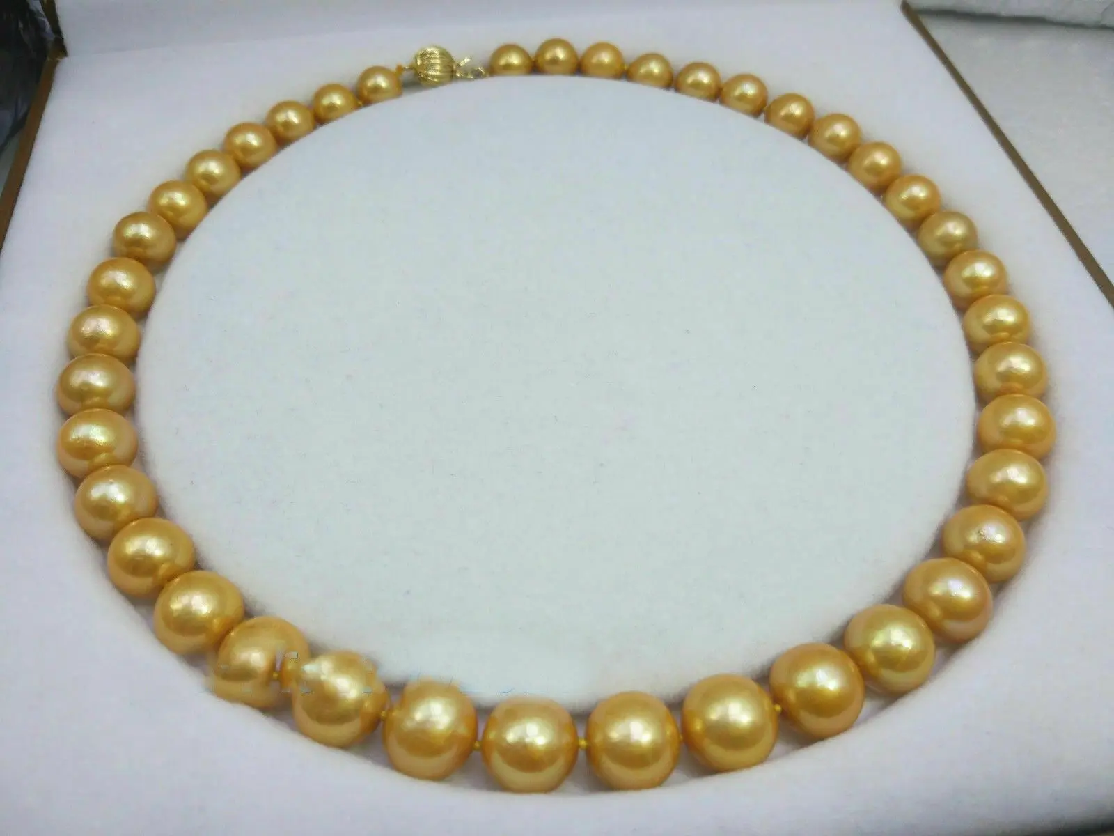 

HUGE 18" AAA 11-12MM SOUTH SEA NATURAL GOLDEN PEARL NECKLACE