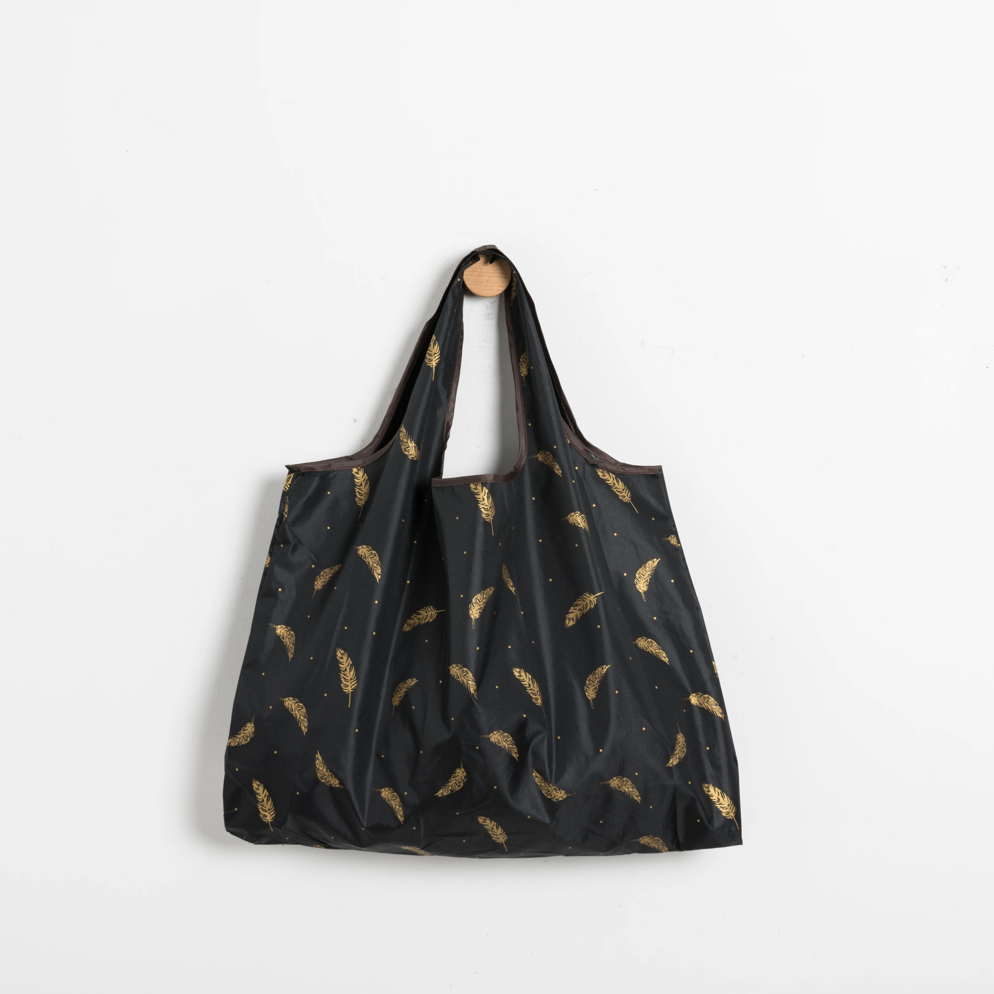Cartoon Foldable Shopping Bag Eco-friendly Reusable Portable Shoulder Handbag for Travel Grocery Fashion Pocket Tote Bags images - 6