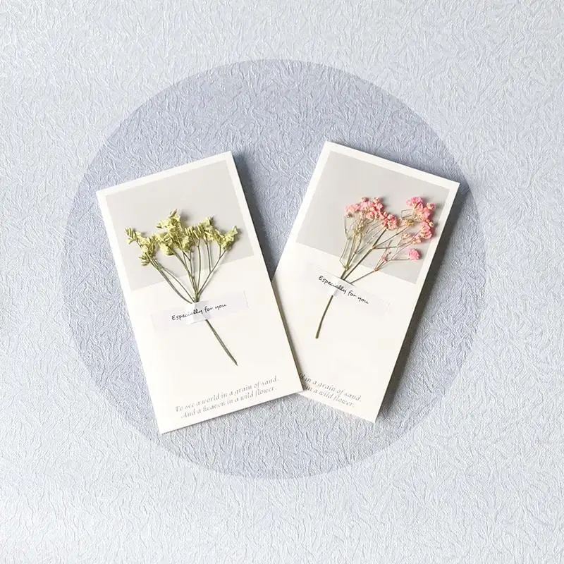 Имя высушенный цветочный + Тип имени сообщения Рождество Свадебное приглашение