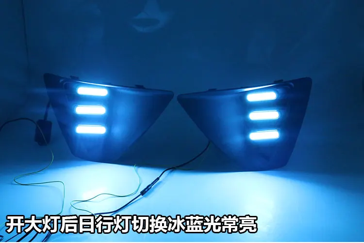 Чехол для светодиодной противотуманной фары с желтым указателем поворота Ford Focus 3