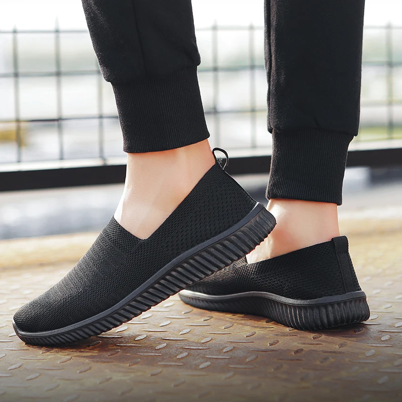 

9S4U Men Casual Shoes Slip-On Men Sneakers Lightweight Comfortable Breathable Mesh Walking Shoes Male Footwear Zapatillas Hombre