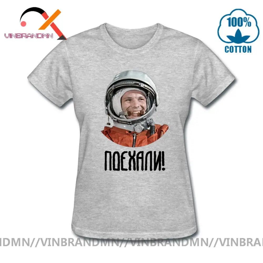 Футболка женская хлопковая с принтом СССР космонавта Юрия Гагарина кириллицы