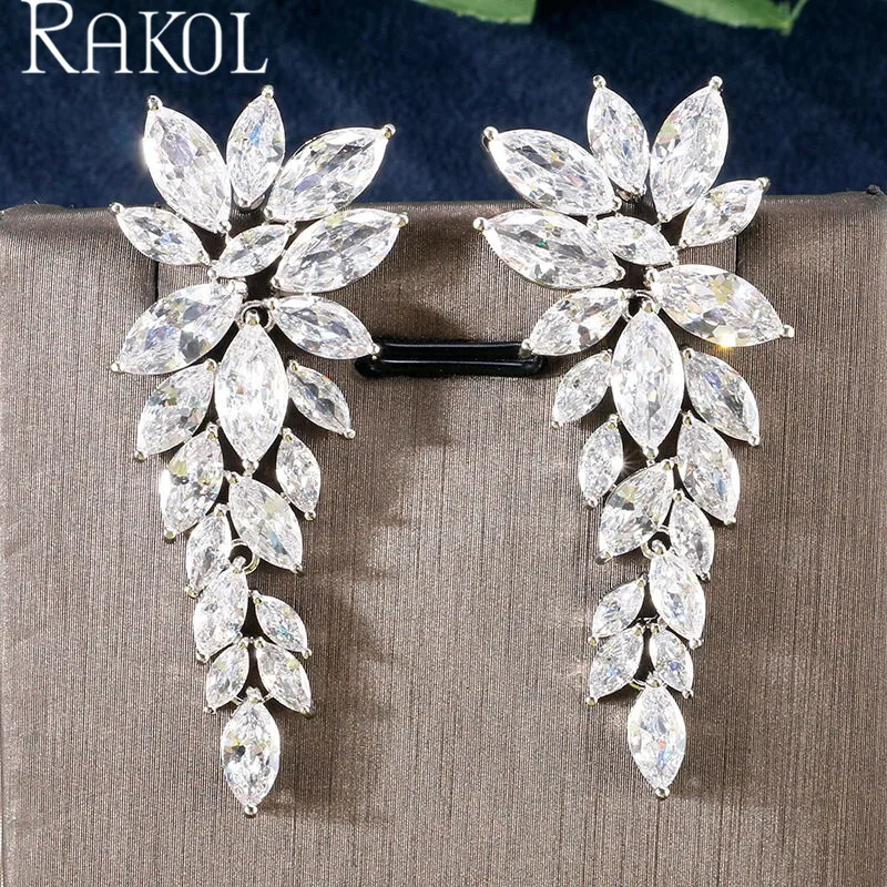 Женские длинные серьги-кисточки с фианитами кристаллами | Украшения и аксессуары