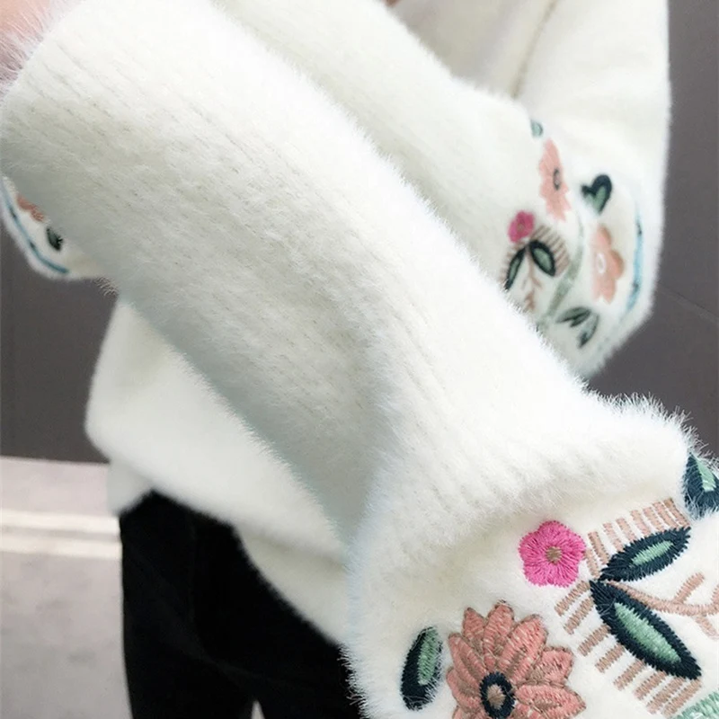 Новинка 2019 Зимний пуловер с вышивкой свитера женские бархатные вязаные из норки