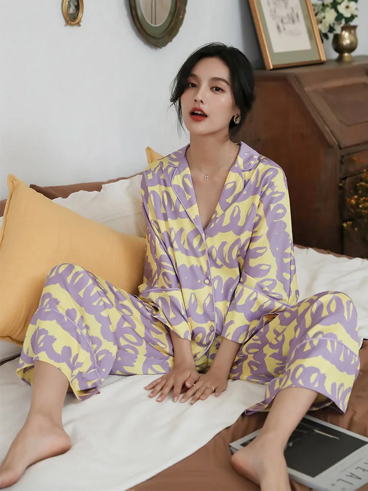 New Home Clothes Ice Silk Suit Women's Long Sleeved Trousers Loose Version Pajamas Women's Home Clothes