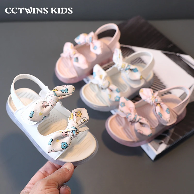 

Kids Sandals 2021 Spring Girls Fashion Brand Princess Bowtie Soft Flats Children Flower Beach Sandal Flowers Dress Baby Shoes