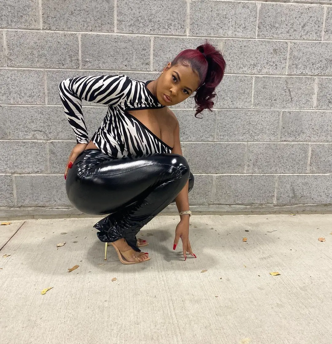 

Echoine zebra Print Sexy One Sleeve Off Shoulder Top Ladies Party Club Tee Shirt Streetwear Autumn Summer Long Sleeve T-Shirt