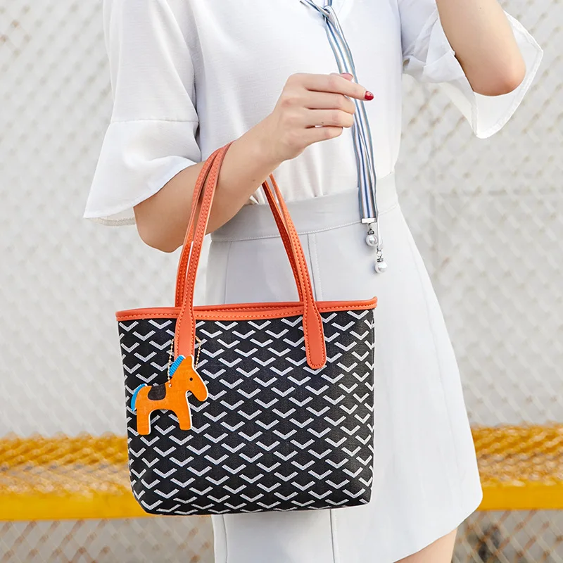 

Retro Casual Female Totes Shoulder Bag Fashion Exquisite Shopping Bag PU Leather Chain Handbags for Women