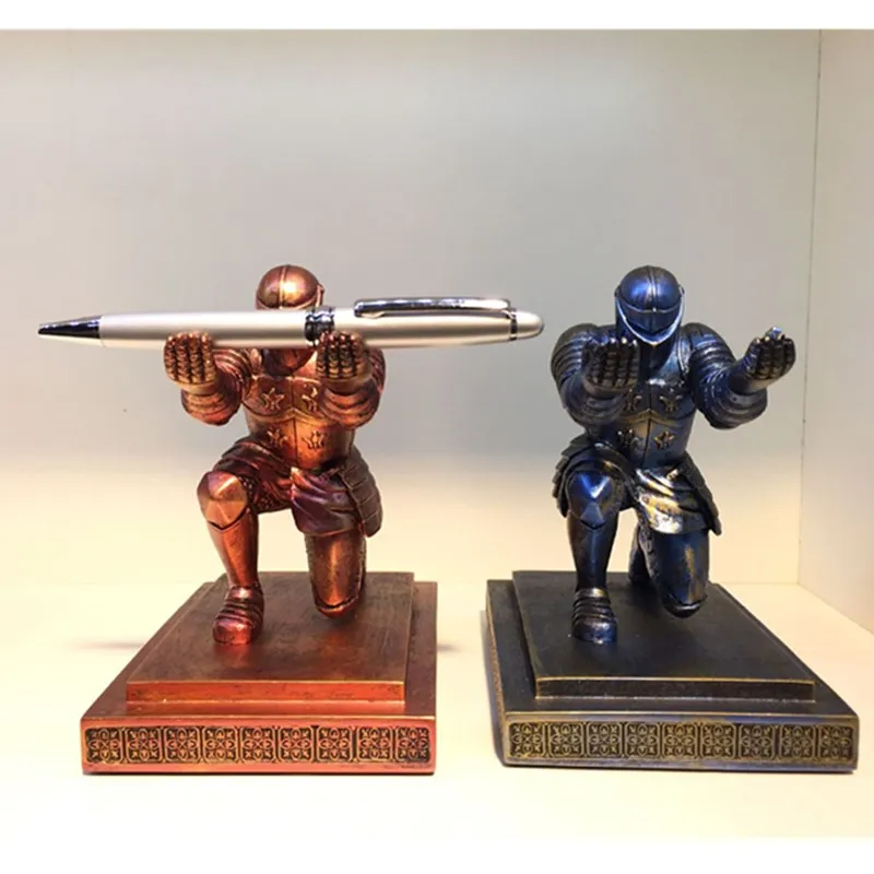 Исполнительный солдат рыцарь ручка подставка держатель для ручки сиденье стол