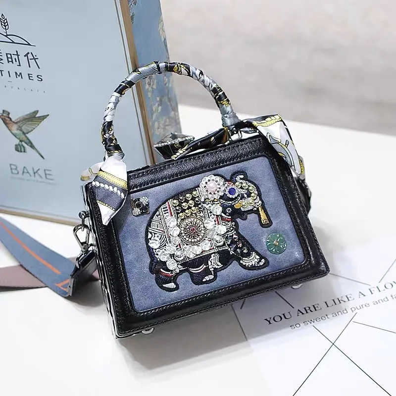 Широкая сумка через плечо 2020 новая портативная маленькая &quotбокс&quot модная