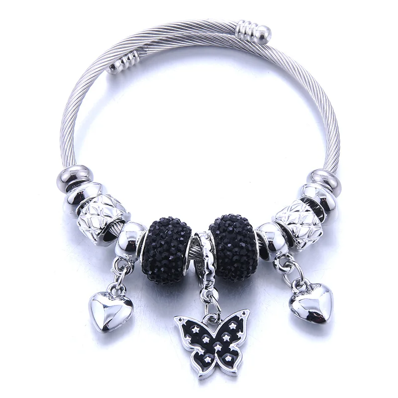 Браслет с бусинами и подвесками-бабочками в форме сердца | Украшения аксессуары