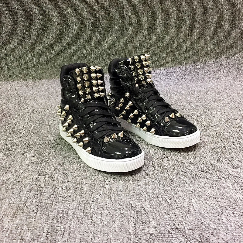Крутая Высокая танцевальная обувь для выступлений мужская с заклепками в стиле
