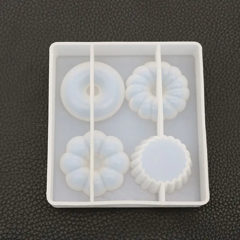 

Cake Flower Leaves Pendant Mold UV Resin Silicone Mold Jewelry Making