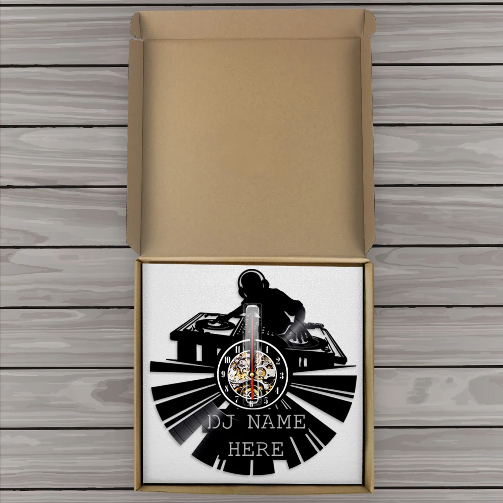 Винтажные настенные часы с виниловой пластиной и именем диджея на заказ лазерной