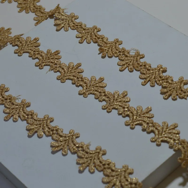 5YDS/LOT 3CM Wedding Dress Fluorescent Lace Gold Thread Continuous Flower Accessories Trim 20200606SOMELACE | Дом и сад