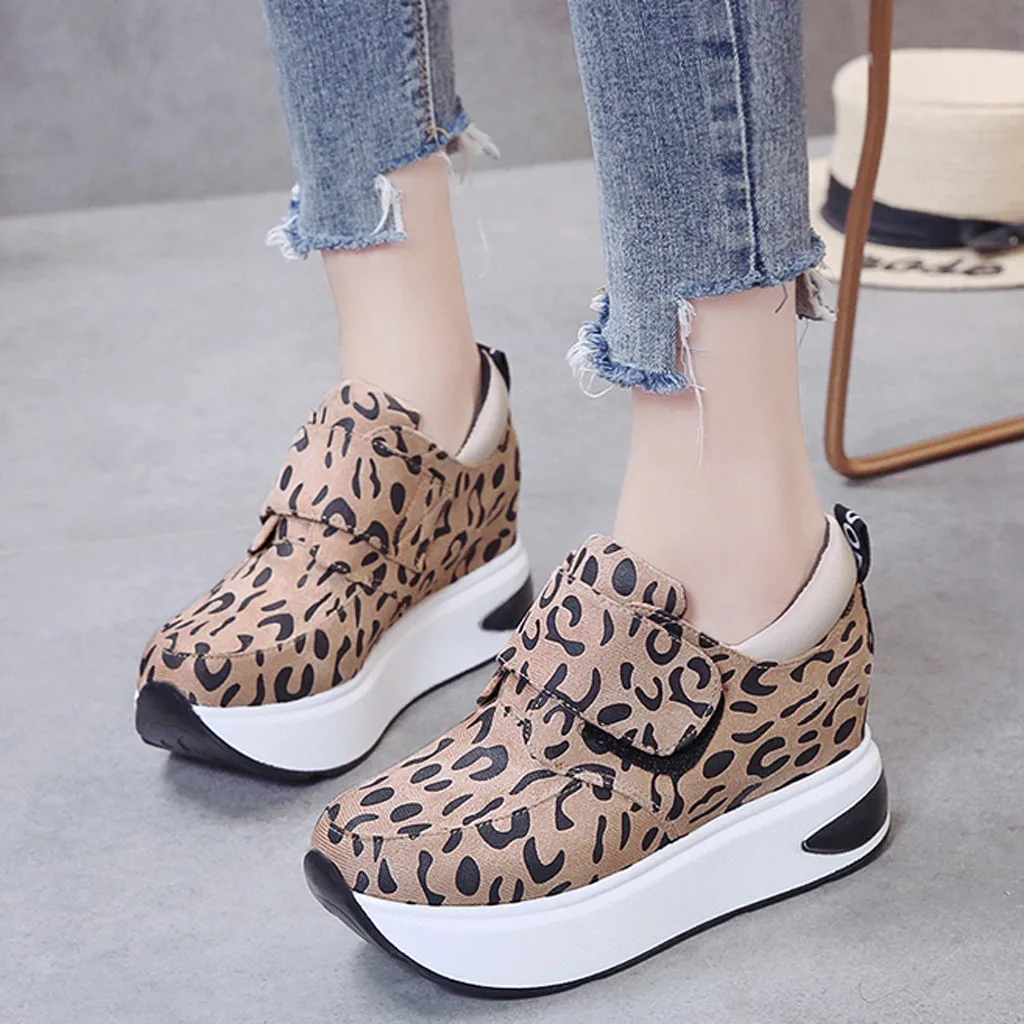 Леопардовые женские кроссовки Вулканизированная обувь женская на плоской