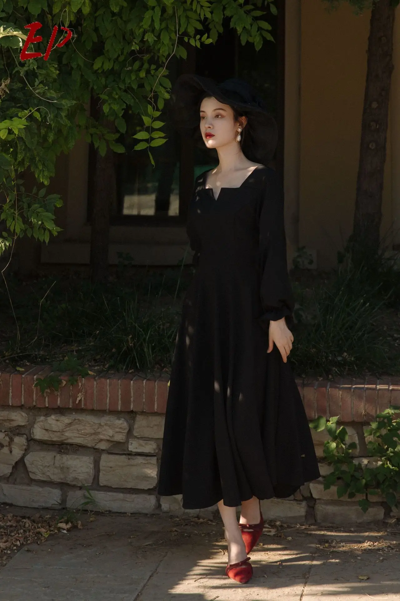 

EP New Arrival 2021 French Tucked Waist Large Red Dress Elegant Bridal Engagement Commuter Dress