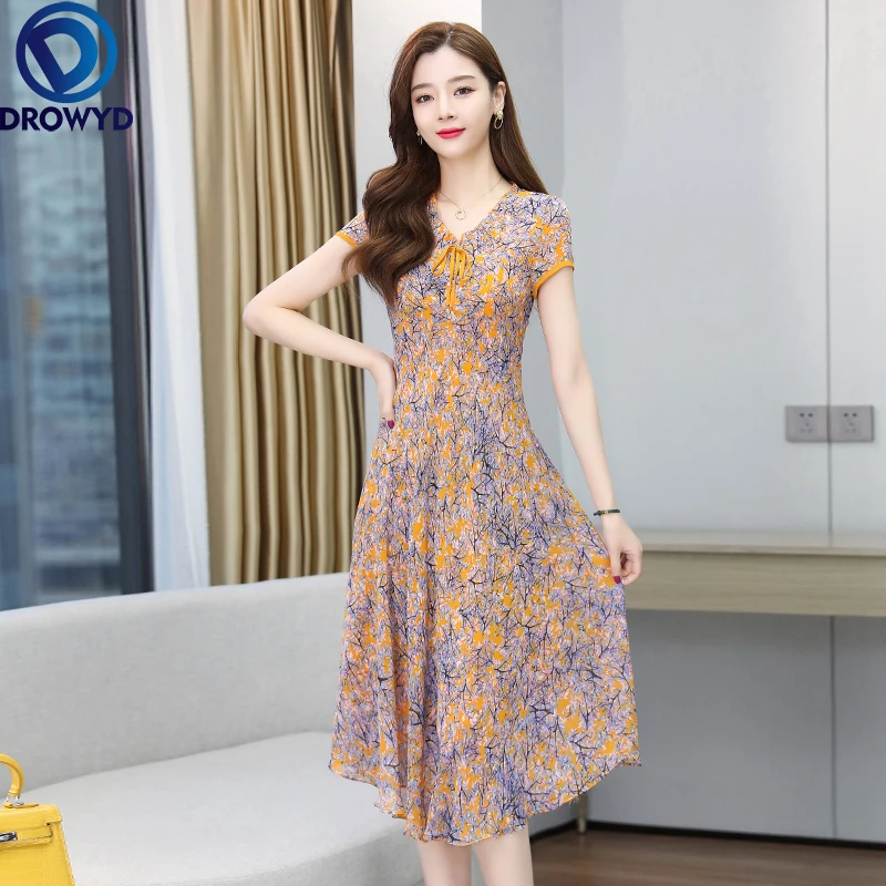 

Шифоновое женское платье трапециевидной формы, 3XL, размера плюс, с цветочным принтом, с высокой талией, коротким рукавом, V-образным вырезом, ...