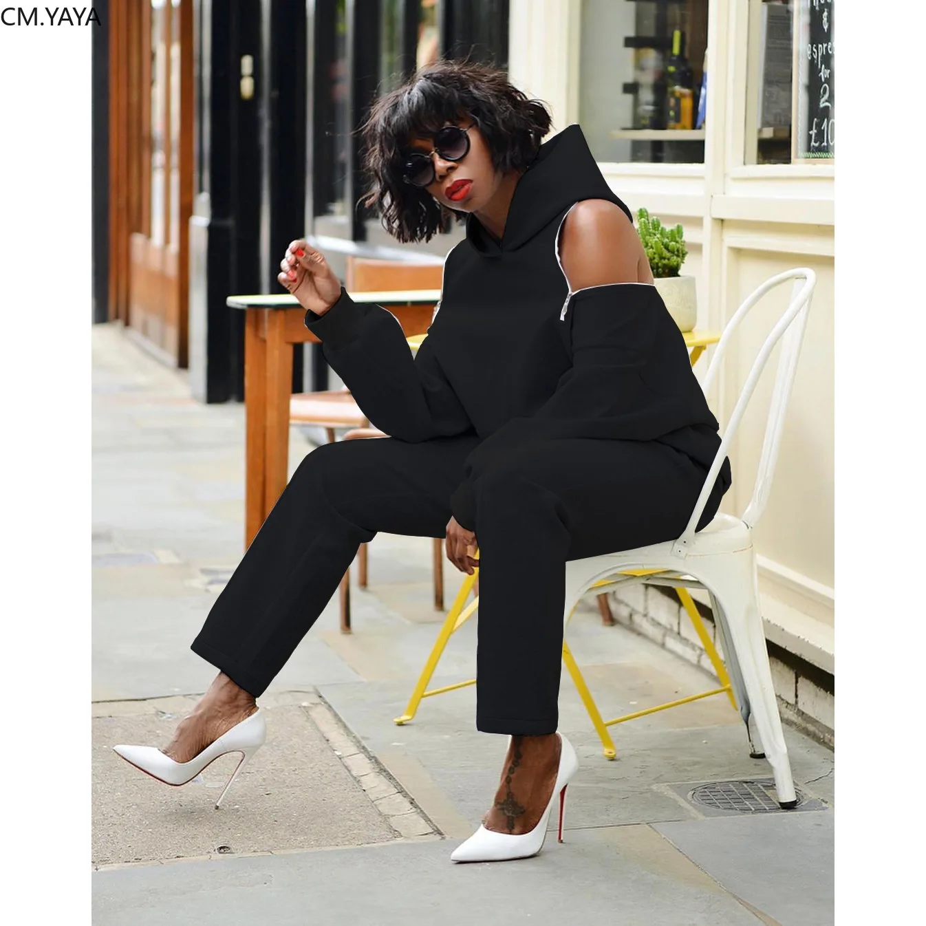 Женский спортивный костюм на молнии CM.YAYA комбинированный с капюшоном и брюками