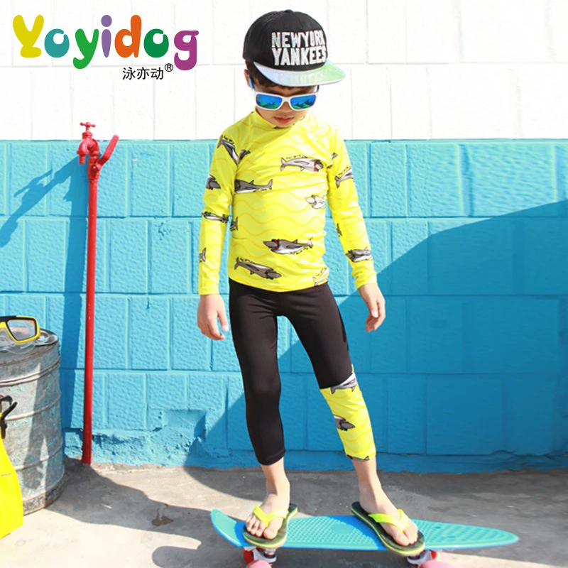 Для маленьких мальчиков спортивных топов возраст от 1 до 10 лет дети цельный