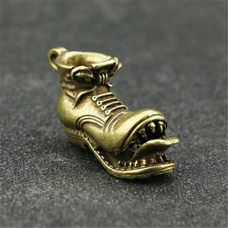

Home Decor Brass Cartoon Shoe Mini Metal Figurine Art Statue Model Room Saloon Desk Europe & America Sculpture Decoration Gifts