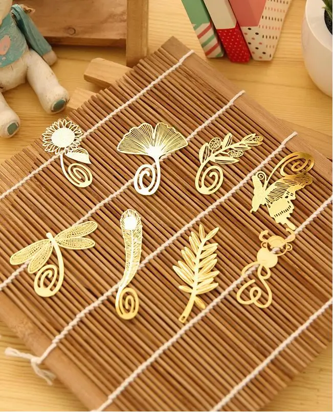 3 Pcs Mini Reading Gold Tone Romantic Metal Clips Book Mark for Arts Label Great Gifts Decoration