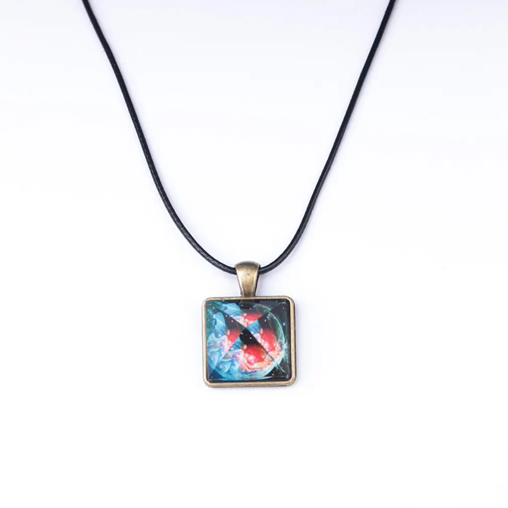 Светящееся ожерелье серии Star Хрустальная пирамида треугольная геометрическая