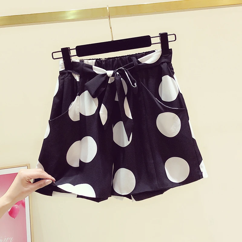 

2021 New Candy Color Anti Emptied Skinny Shorts Casual Lady Elastic Waist Beach white