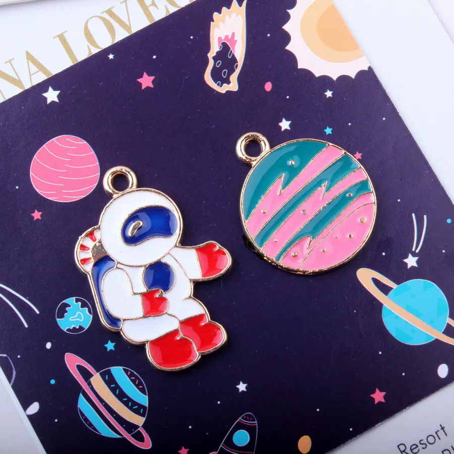 

10pcs/lot Fashion Satellite Astronaut Oil Drop Charms Alloy Charm Pendants Metal Enamel Charms For DIY Jewelry Making