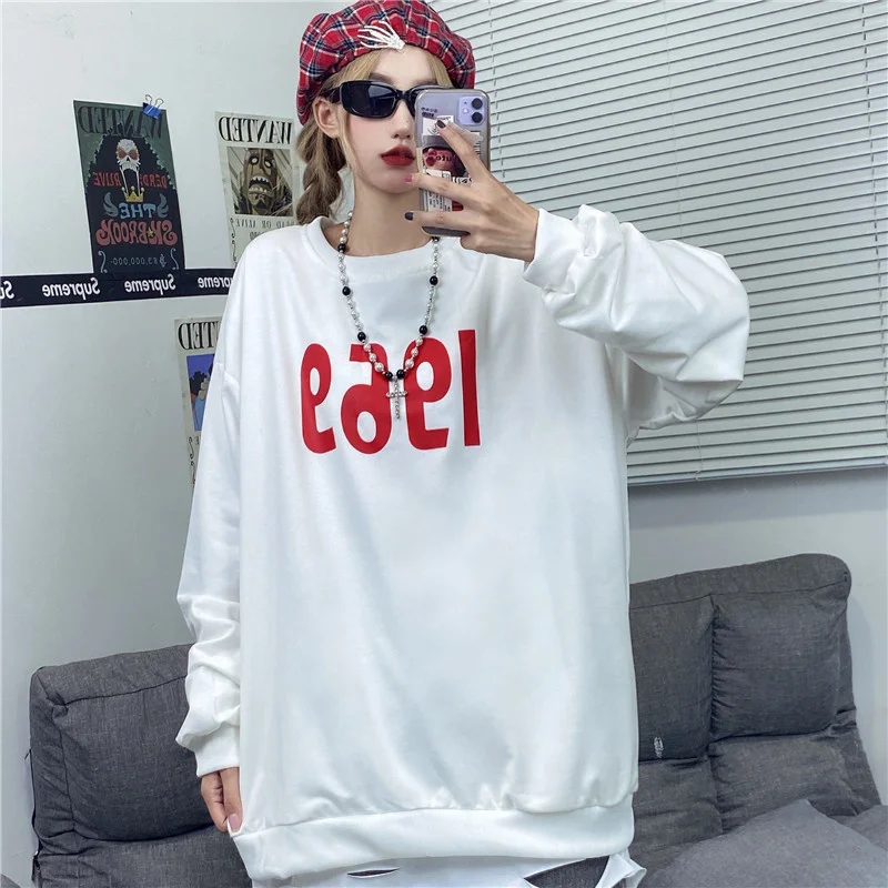 

Футболка с длинным рукавом, круглым вырезом и надписью