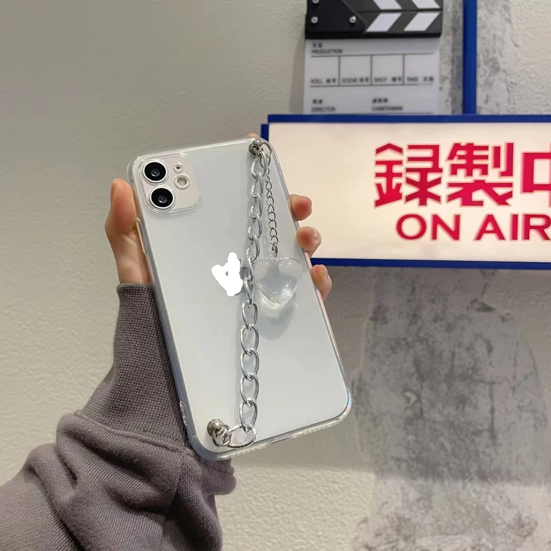 

Simple Love Pendant Bracelet CaseFor iPhone 12 Pro 7 8 Plus X XR XS MAX SE 2020 Anti-fall Clear Soft Back Cover