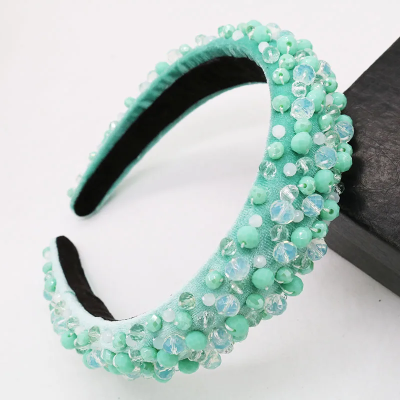 Лента для волос широкая бархатная ручной работы с кристаллами и жемчужинами