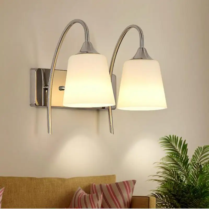 Современный настенный светильник из стекла 90 260 в перем. Тока креативный