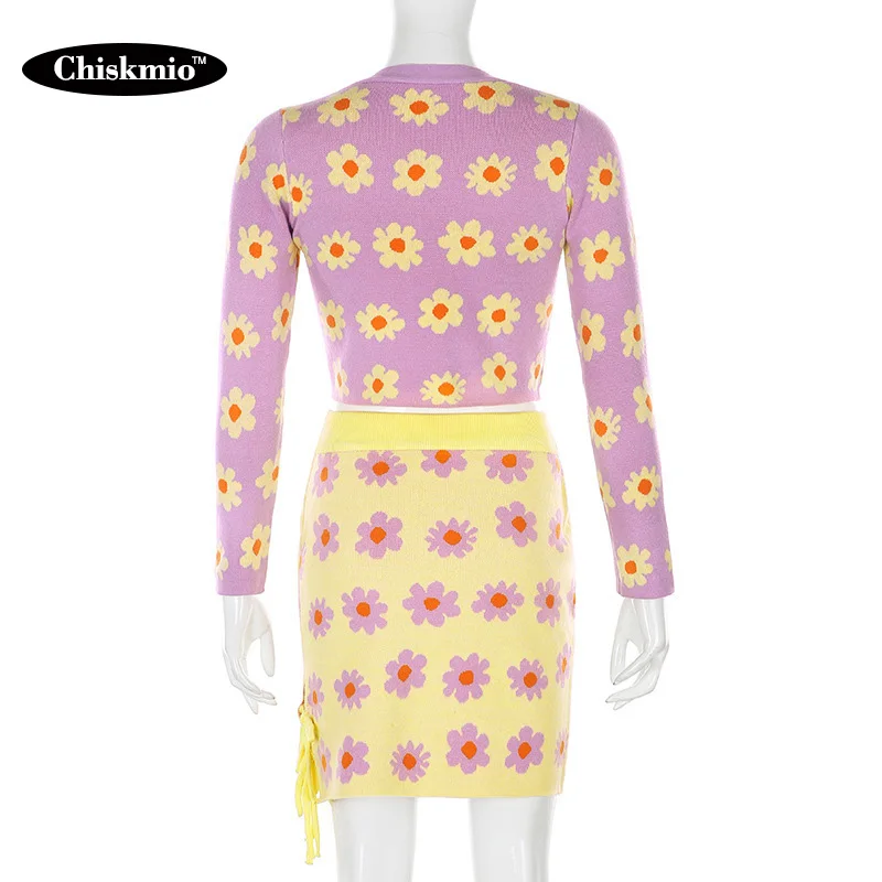 

Cardigans Skirt Women Clothes Set V-neck Single-breasted Cardigans Sweater Flower Printed High Waist Mini Skirts Two-Piece Set