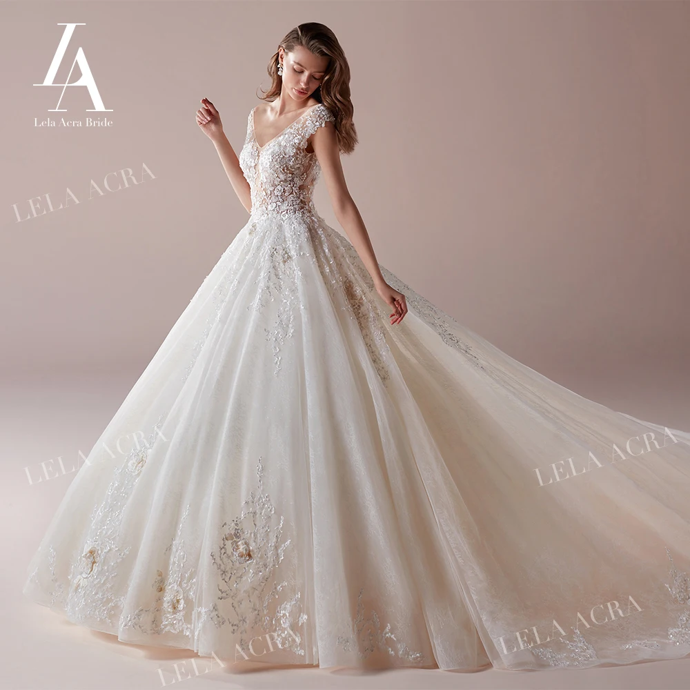 

Charming Appliques Backless Wedding Dress V-neck Beaded 3D Flowers Ball Gown Princess Train LelaAcra NZ60 Bride Vestido De Noiva