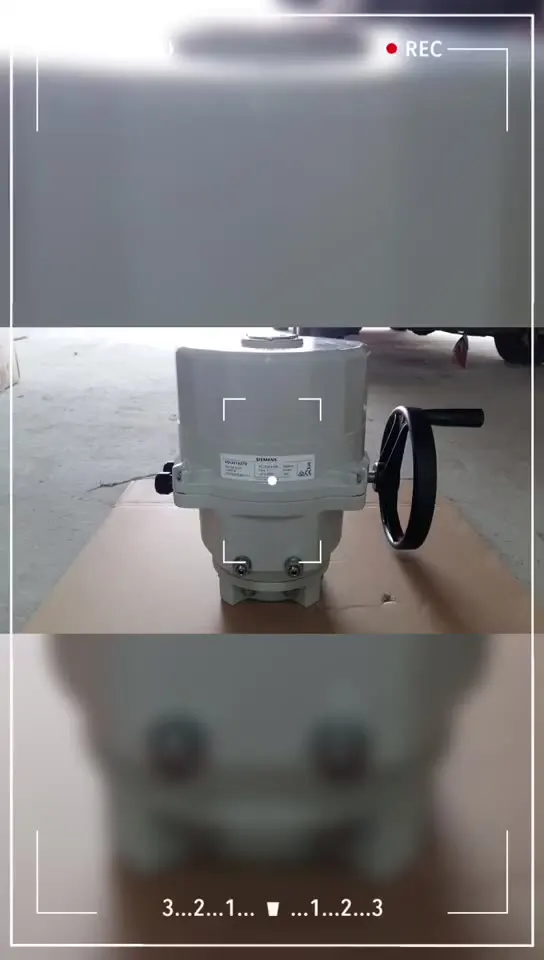 

GBB331.1E Rotary air damper actuator, AC 230 V, 3-position, 25 Nm, 150 s