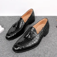 2022 new leather business casual mens personality style designer mens dress fashion italian shoes loafers for formal sneakers