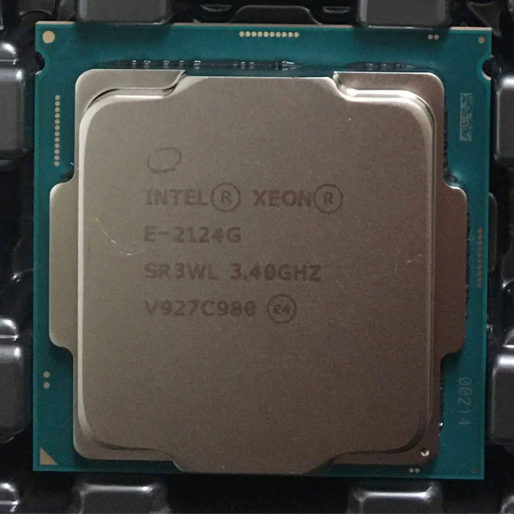 XEON E 2124G 3 40 GHz 4 Core 8MB SmartCache E2124G UHD Graphics P630 DDR4 2666 FCLGA1151 TDP 71W|Процессоры| |