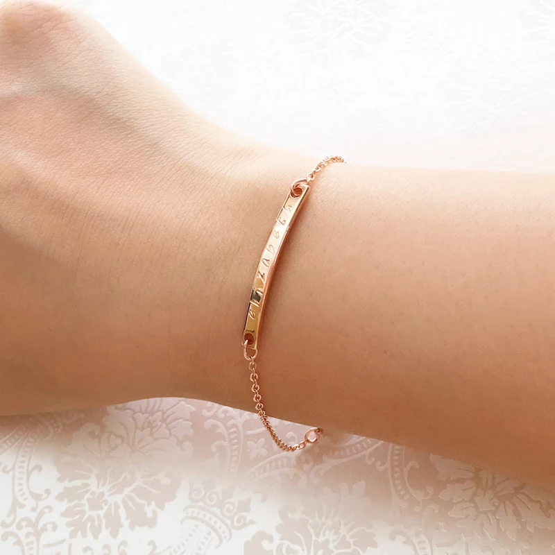 Женский браслет из нержавеющей стали с гравировкой имени | Украшения и