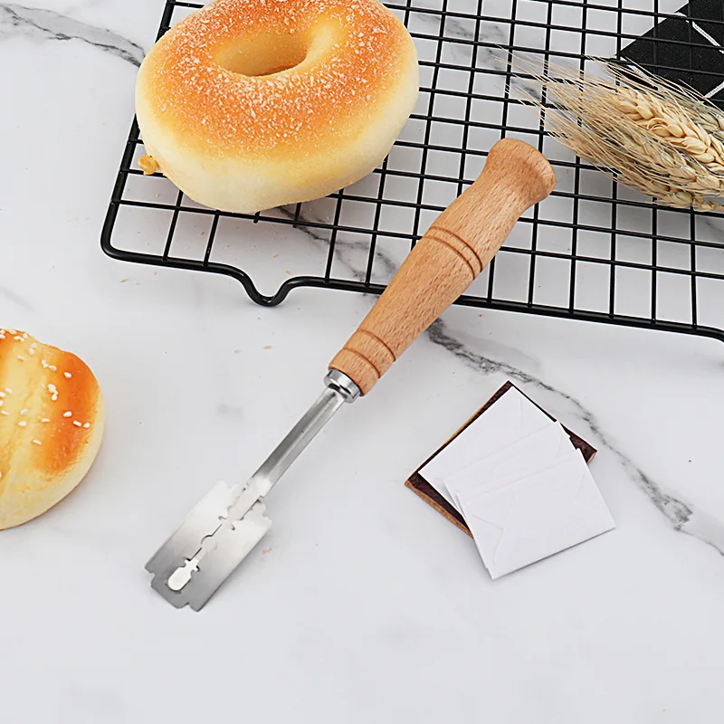 

New Kitchen Bread Knife Baking Accessories European Style French Loaf Knife Goods for The Kitchen Cake Tools Kitchen Knives.7z