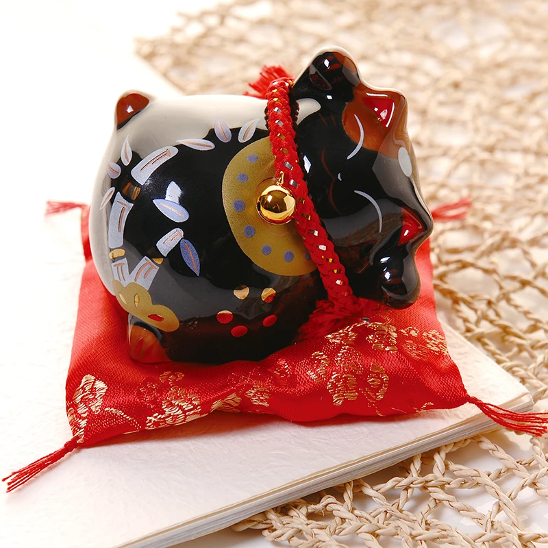 

Lucky Cat Ceramic Black / White Cat Home Porcelain Decoration Business Gift Lucky Cat Piggy Bank Feng Shui Art Decoration