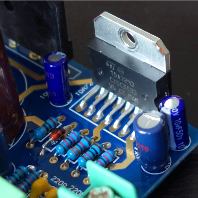 Плата усилителя мощности 100 Вт * 2 DIY AC15-32V TDA7293 цифрового 20 Гц ~ кГц 4-8 Ом |