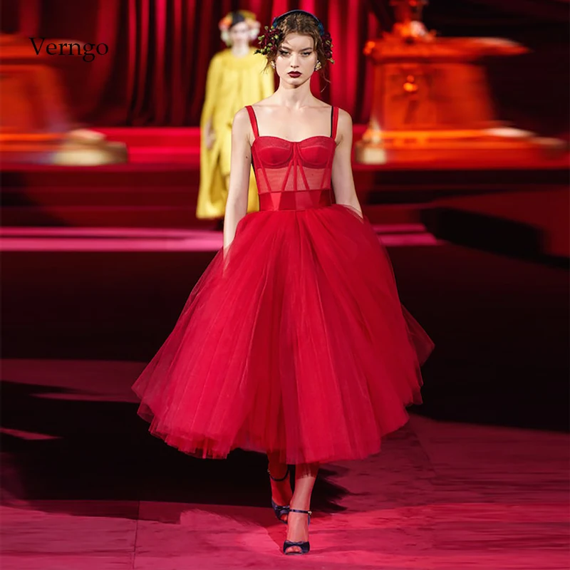 Простое вечернее платье Verngo красное из органзы и тюля винтажное официальное