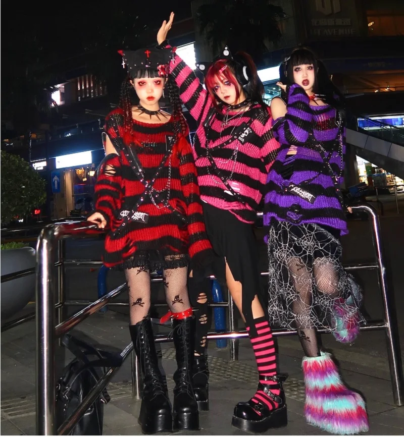 

Harajuku Gothic Girls Punk Sweater Women Rock Metal Chain Hole Striped Loose Befree Sweaters Knitted Jumpers Sweater