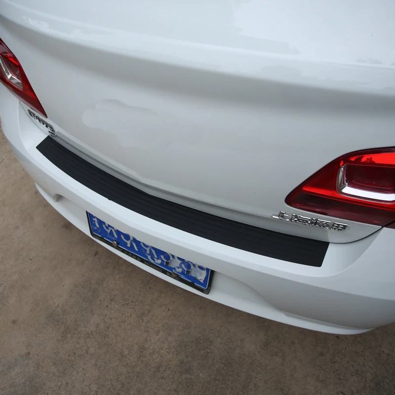 Универсальные ленты для защиты заднего бампера резиновые молдинги AUDI Q3 |