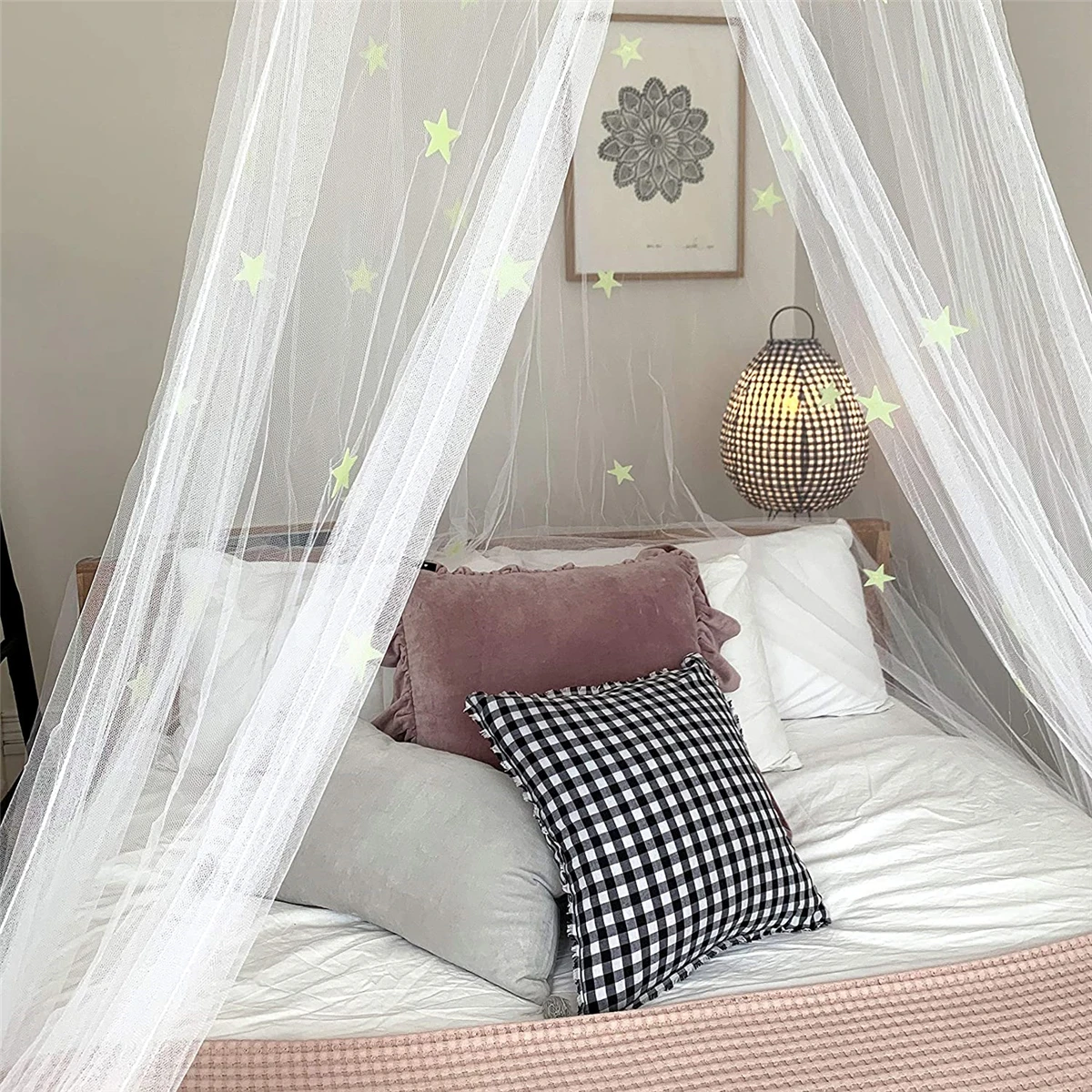 Балдахин кровати с люминесцентными звездами светящимися в темноте для младенцев