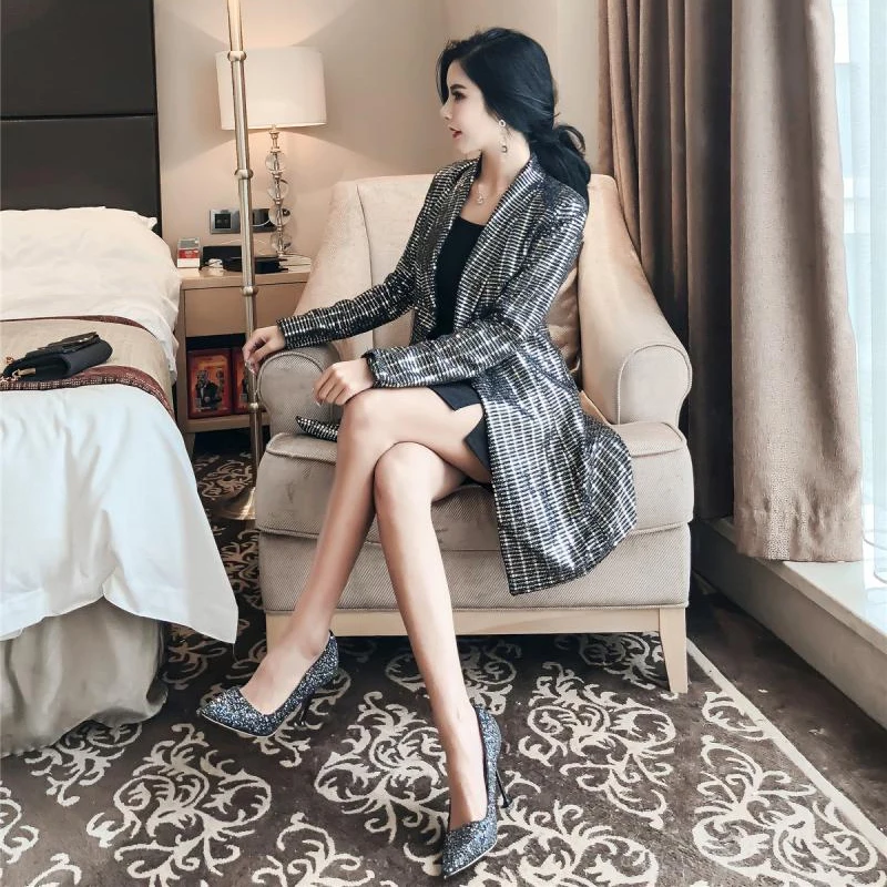 Новинка женское длинное пальто с золотыми блестками модная уличная одежда на