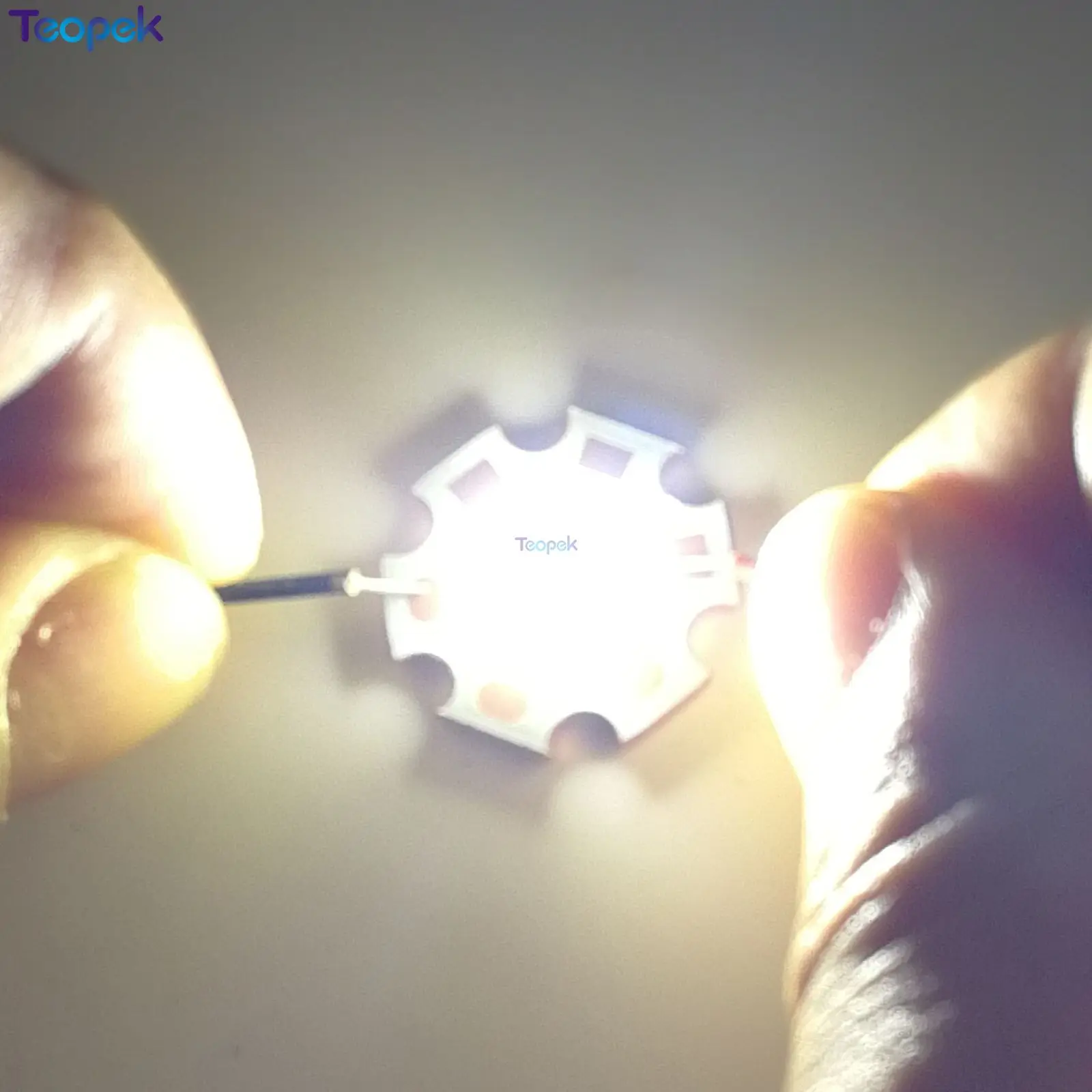 Фото Оригинальный светодиодный излучатель CREE XHP50.2 XHP70.2 поколения 6 в 12 В с 16 мм 20 мм DTP медный MCPCB №5