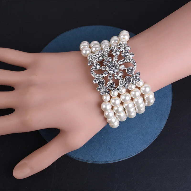 

4 Layer Luxury Pearl Bracelet for Women Inlaid Rhinestone Flower Bridal Wedding Jewelry Gift New Fashion Accessories 2021