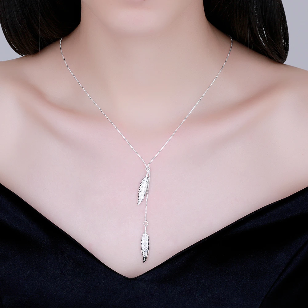 

ZEMIOR Double Leaves Pendant Necklace For Women White Exquisite Small Plants Necklaces Female Party Fashion Jewelry Recommend